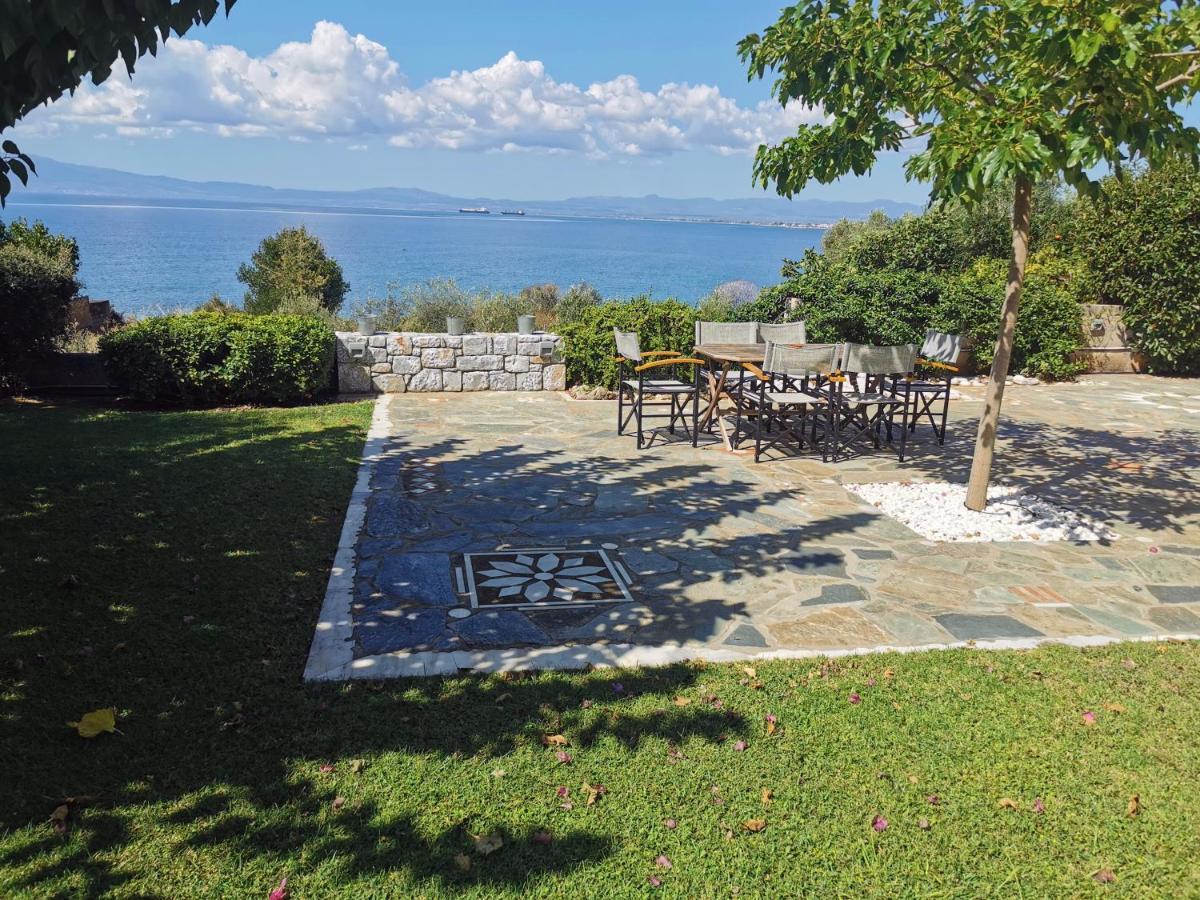 Messinian Blue Seaside Villa Kalamáta Kültér fotó