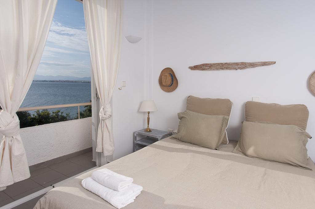 Messinian Blue Seaside Villa Kalamáta Kültér fotó